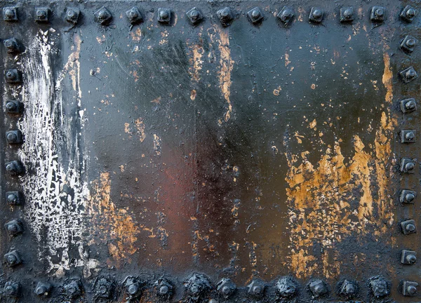 Metal enferrujado com alcatrão — Fotografia de Stock