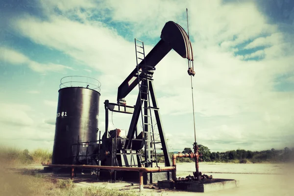 Fotos: del petroleo crudo | petróleo crudo — Foto de stock © anankkml