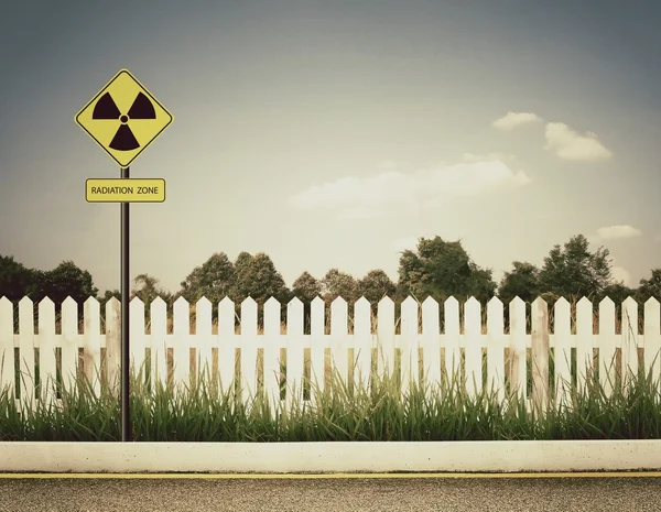 Radiation warning symbol — Stock Photo, Image