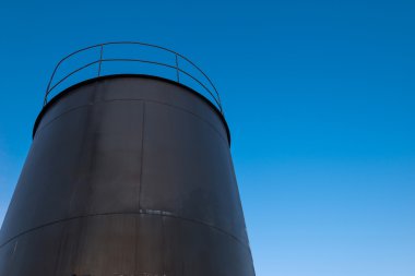 Petrol Depolama Tankı