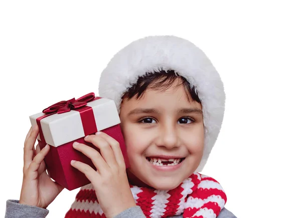 Feliz Niño Emocionado Sosteniendo Caja Regalo Navidad Fondo Blanco Aislado — Foto de Stock