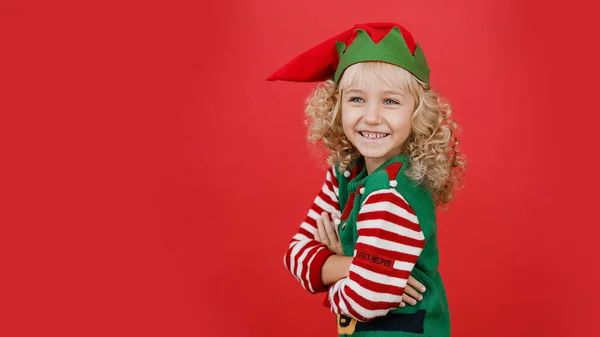 Feliz Navidad Niña Traje Ayudante Santa Elfo Sobre Fondo Color — Foto de Stock
