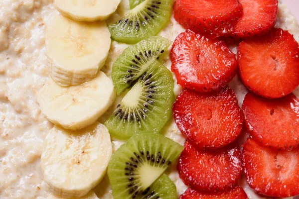 Konzept Von Lebensmitteln Für Ein Gesundes Frühstück Haferflocken Mit Bananen — Stockfoto