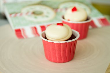 Çikolatalı fincan kek