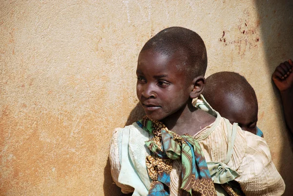 De twee Afrikaanse kinderen — Stockfoto