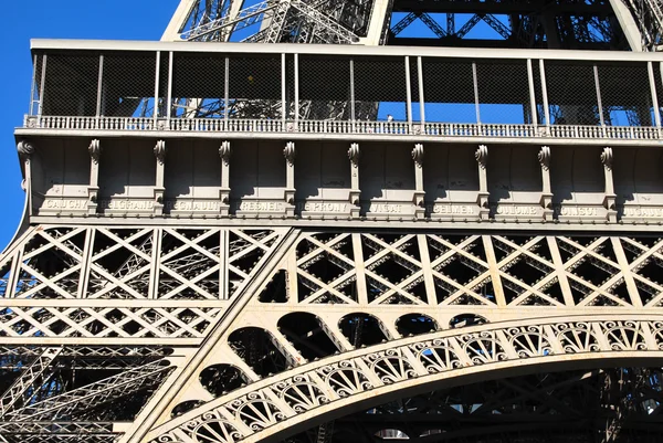 Détail de l'incroyable structure de la Tour Eiffel à Paris — Photo