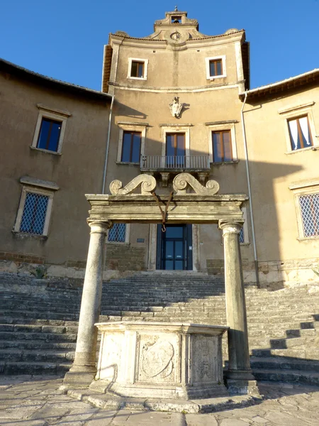 Het Museum en de tempel van de godin Fortuna-Palestrina - — Stockfoto