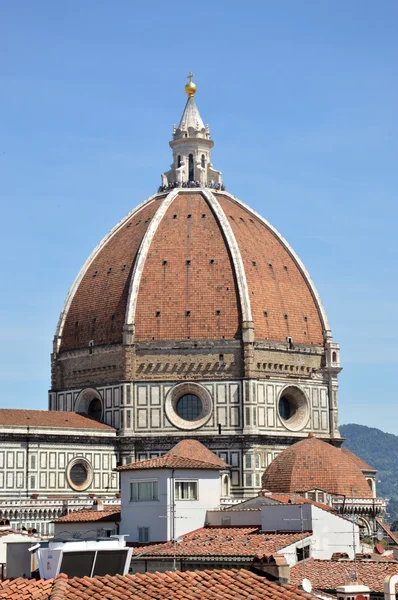 Panoramisch uitzicht op de kathedraal van Florence-Toscane-Italië — Stockfoto