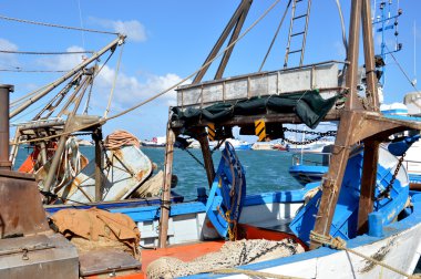 Balıkçı tekneleri, Sicilya - İtalya 38 Trapani bağlantı noktası