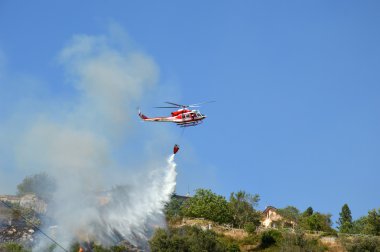 Castel San Pietro Prenestini dağlar bir kundaklama saldırı