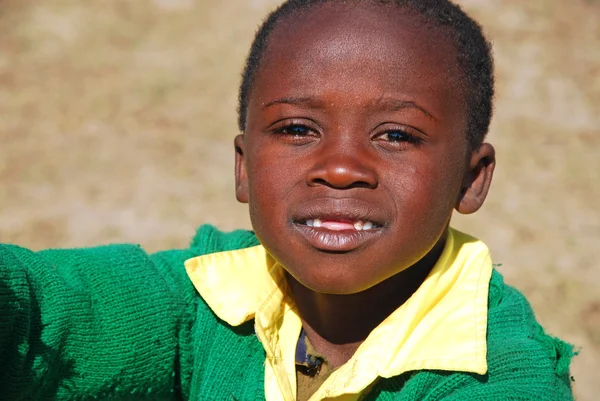 Le jeu des enfants de la maternelle du village de Pomerini-Tan — Photo