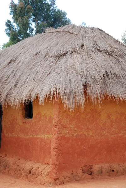 A typical house in the village of African Pomerini - Tanzania - — Stock Photo, Image