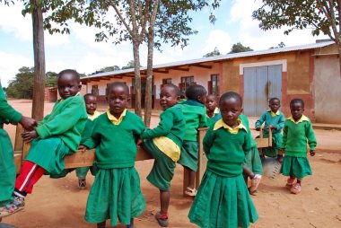 Anaokulu Çocuk Köyü nün pomerini-tan oyun