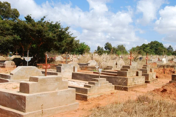 Pomerini 村 - タンザニア - アフリカの印象的な墓地 — ストック写真