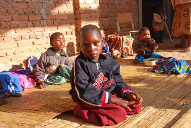 Afrikalı Çocuk Pom Köyü Franciscan misyonu