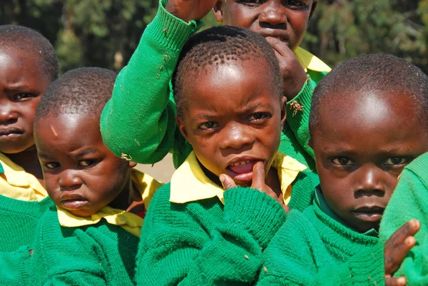 Anaokulu Çocuk Köyü Pomerini-Tanzanya, oyun