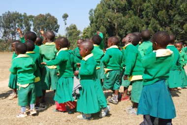 Anaokulu Çocuk Köyü Pomerini-Tanzanya, oyun