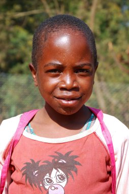 Afrikalı çocuklar tarafından kar amacı gütmeyen takip AIDS acı 