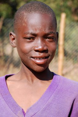Afrikalı çocuklar tarafından kar amacı gütmeyen takip AIDS acı 