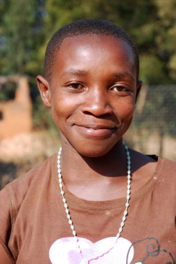 Afrikalı çocuklar tarafından kar amacı gütmeyen takip AIDS acı 