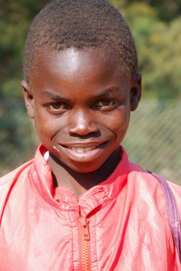 Afrikalı çocuklar tarafından kar amacı gütmeyen takip AIDS acı 
