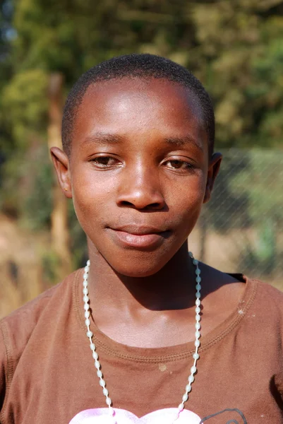 Afrikalı çocuklar tarafından kar amacı gütmeyen takip AIDS acı 