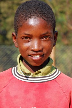 Afrikalı çocuklar tarafından kar amacı gütmeyen takip AIDS acı 