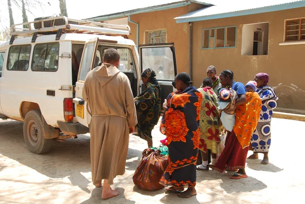 Transport of patients from the Hospital of the Village of Iringa — Stock Photo, Image