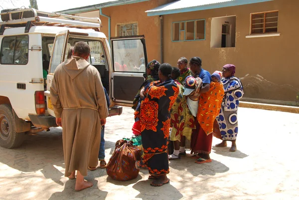 Transport of patients from the Hospital of the Village of Iringa — Stock Photo, Image