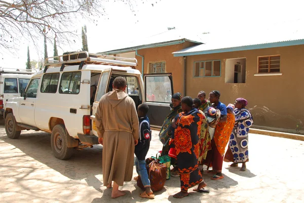 Transporte de pacientes del Hospital de la Aldea de Iringa — Foto de Stock