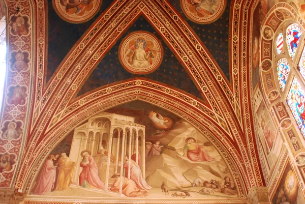 As pinturas e afrescos da Igreja de Santa Croce em Florença-Toscana-Itália — Fotografia de Stock