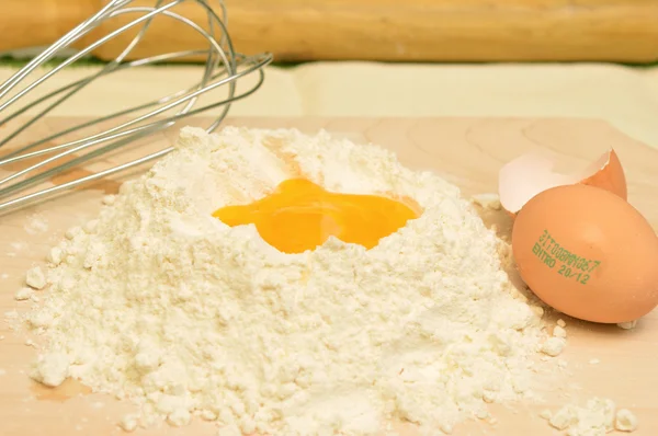 Today is preparing fresh pasta — Stock Photo, Image