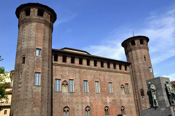 El Castillo de Piazza Castello en Turín - Piamonte - Italia —  Fotos de Stock