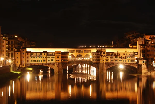 Vue du Vieux Pont la nuit - Florence - Italie — Photo