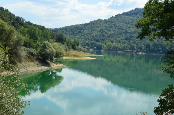 Abruzzo, İtalya 59 Salto Lake görünümü — Stok fotoğraf