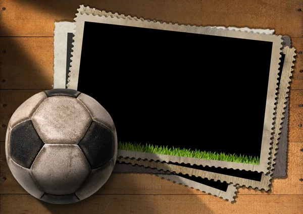 Futebol - Molduras antigas com bola de futebol — Fotografia de Stock