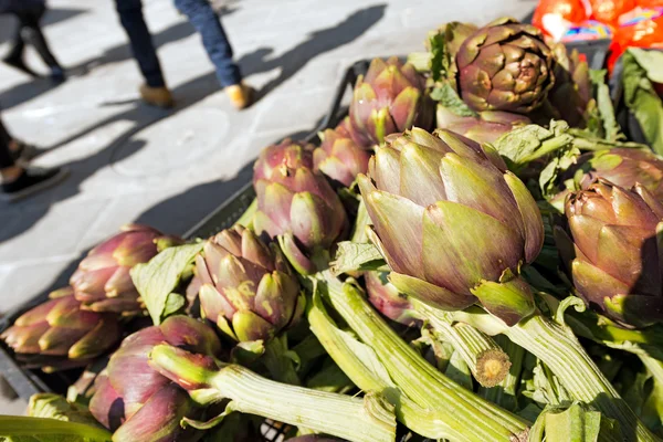 Carciofi al Mercato — Foto Stock