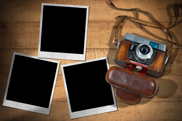 Old Camera and Instant Photo Frames — Stock Photo, Image