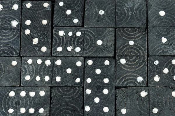 Pièces en bois vintage du jeu Domino — Photo