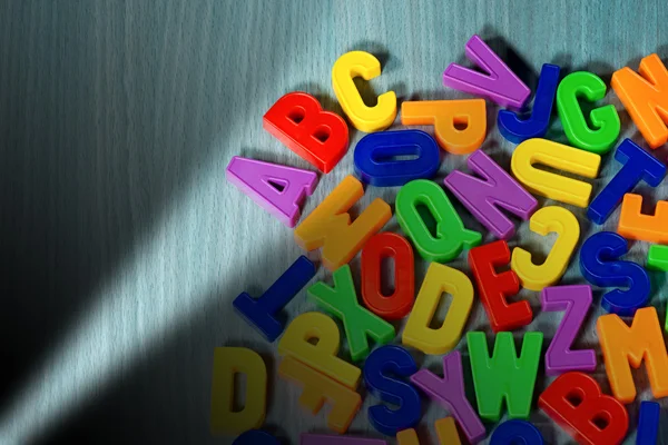 Abc - bunte magnetische Buchstaben — Stockfoto