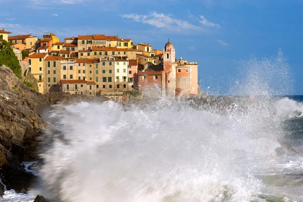 Mořská bouře v Tellaro - Ligurie Itálie — Stock fotografie