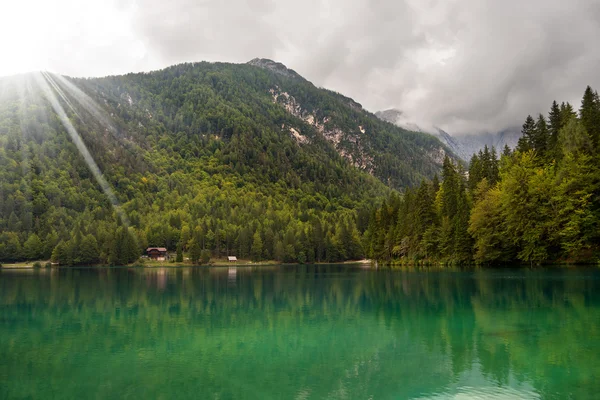 ラーゴ ディ fusine - フリウリ イタリア — ストック写真