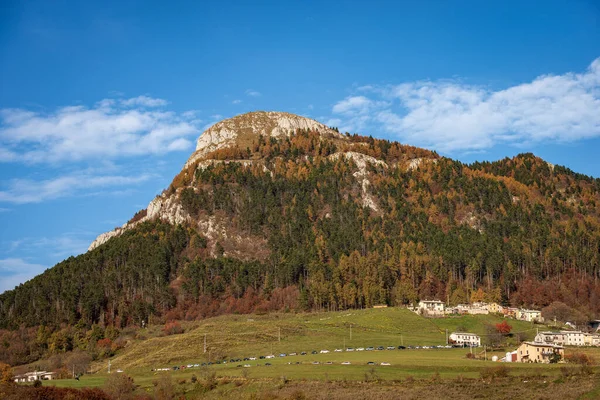 Montanha Pico Corno Aquilio Lessinia Plateau Altopiano Della Lessinia Parque — Fotografia de Stock