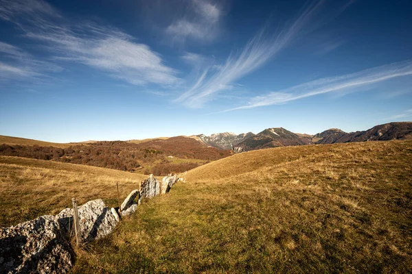 Meseta Lessinia Altopiano Della Lessinia Parque Natural Regional Cordillera Monte — Foto de Stock