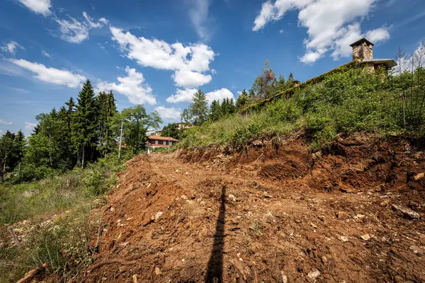Escavação Desmatamento Para Construção Novas Casas Montanha Alpes Italianos Itália — Fotografia de Stock