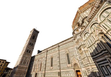 Floransa Katedrali beyaz arka planda izole edilmiş. Santa Maria del Fiore Duomo ve Giotto çan kulesi (Campanile). UNESCO dünya mirası sahası, Toskana, İtalya, Avrupa.