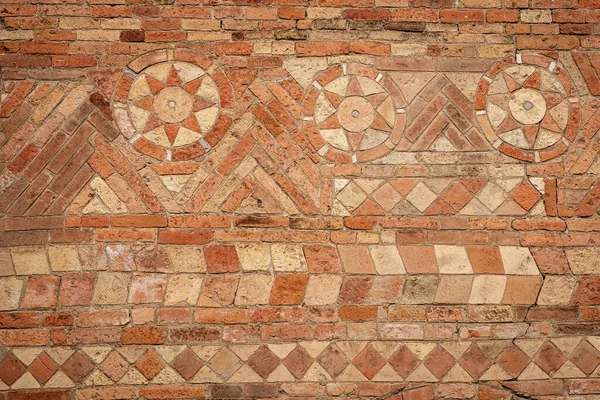 Detailní Záběr Starobylou Cihlovou Zeď Baziliky Santo Stefano Také Nazývá — Stock fotografie
