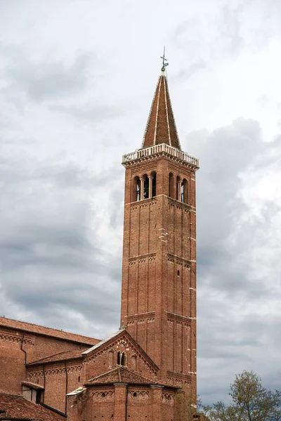 Primer Plano Basílica Medieval Santa Anastasia Estilo Gótico Con Campanario — Foto de Stock