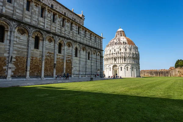 Pisa Piazza Dei Miracoli Mucizeler Meydanı Katedral Duomo Santa Maria — Stok fotoğraf