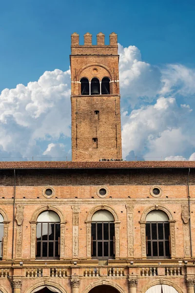 Středověká Věž Arengo Palazzo Del Podesta Starobylý Palác Renesančním Stylu — Stock fotografie